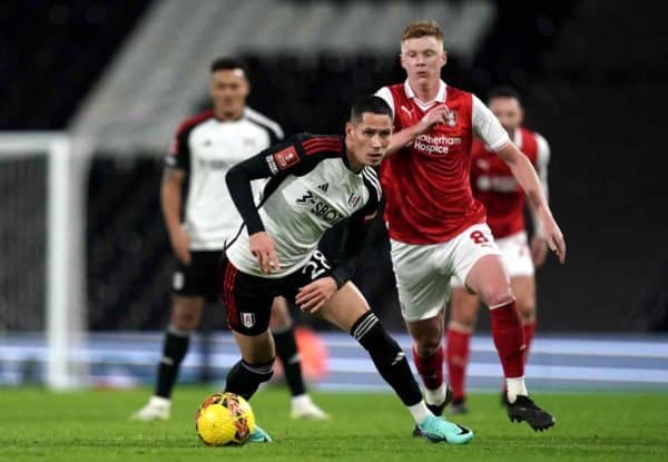 Naples pourrait dénicher un milieu de terrain en Premier League