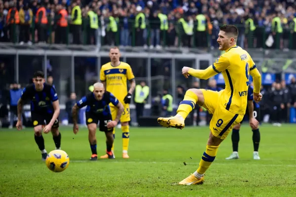 Pour avoir raté un penalty, un français est menacé de mort en Italie