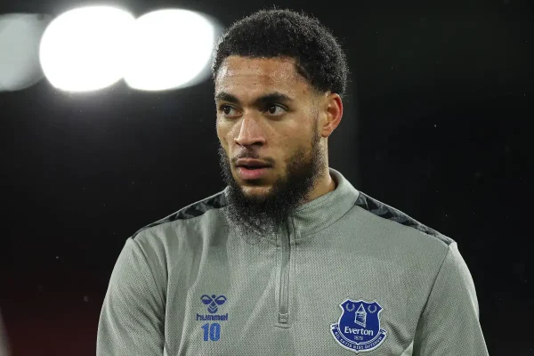 Arnaut Danjuma très proche de l'OL !