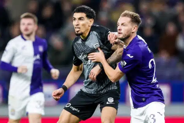 Attention: Crystal Palace vise un défenseur à 7 buts!