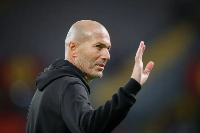 Zinédine Zidane de nouveau approché par l'Algérie