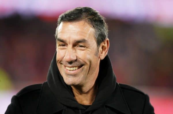 Robert Pires pourrait coacher le PFC