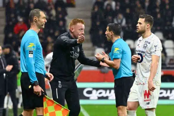 L’arbitre a-t-il volé le match à Reims? Les accusations d’Amir Richardson