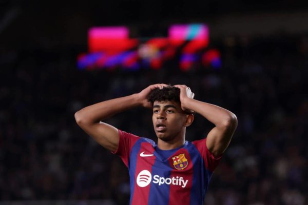 Lamine Yamal surprend le Barça par cette décision