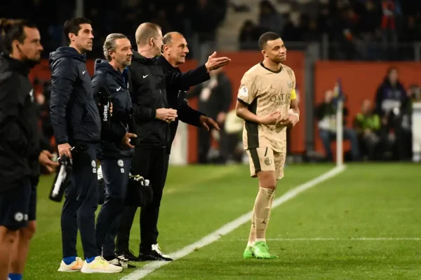 Montpellier: La réaction cash de Michel Der Zakarian sur Kylian Mbappé