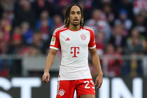 Bayern Munich: Sacha Boey encore blessé