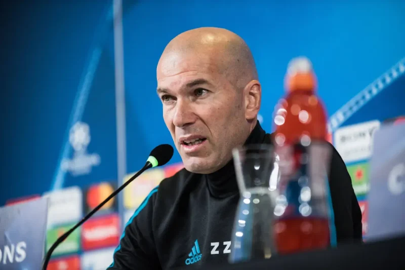 Zinedine Zidane refoulé par la FFF