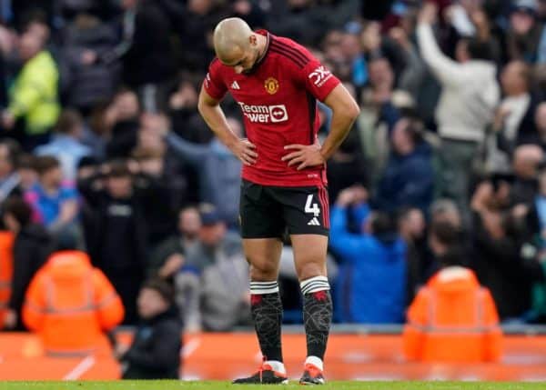 Manchester United : Sofyan Amrabat va quitter l’Angleterre cet été pour…