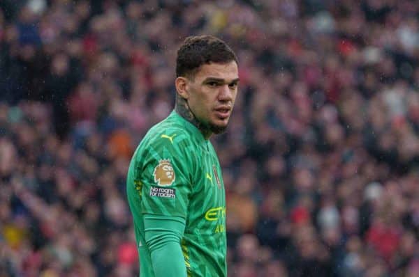 Manchester City veut blinder Ederson