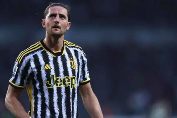 Juventus : un cador européen prêt à dégainer pour Adrien Rabiot ?
