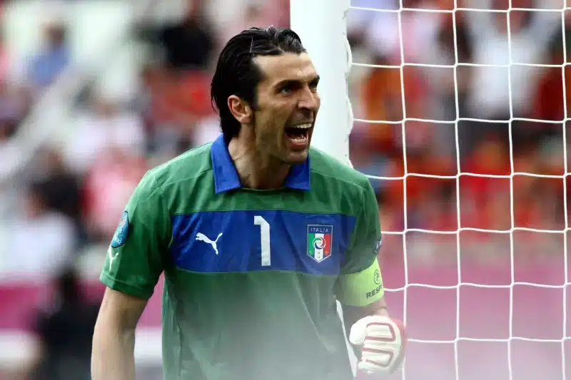 Gianluigi Buffon avec l'Italie. Il est considéré comme l'un des meilleurs gardien