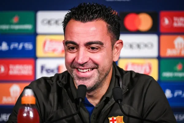 Xavi reste au Barça, le vestiaire s’effrite