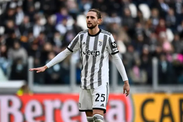 Adrien Rabiot met la Juve dans l’attente, l’Inter se positionne.