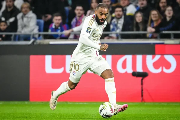 Ligue 1: Lacazette, meilleur joueur du mois d’Avril