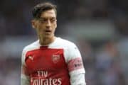 Du jamais-vu : Özil supporte le plus grand rival d’Arsenal