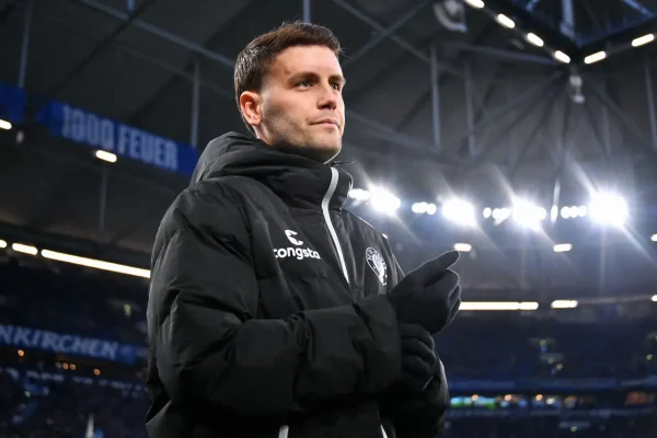 Brighton pense à un coach de deuxième division allemande pour remplacer Roberto De Zerbi