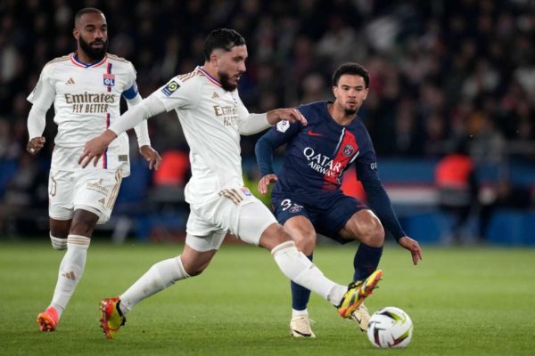 PSG : L’arrivée de Cherki, finalement mise de côté ?