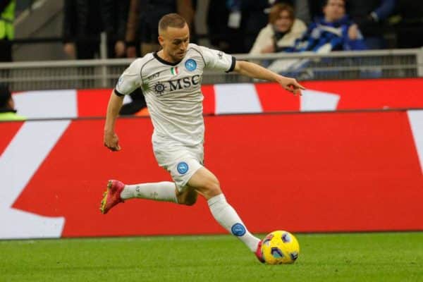 Liverpool se penche sur un international slovaque