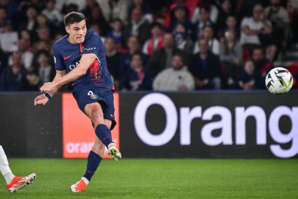 Le PSG modifie sa stratégie pour le départ de Manuel Ugarte