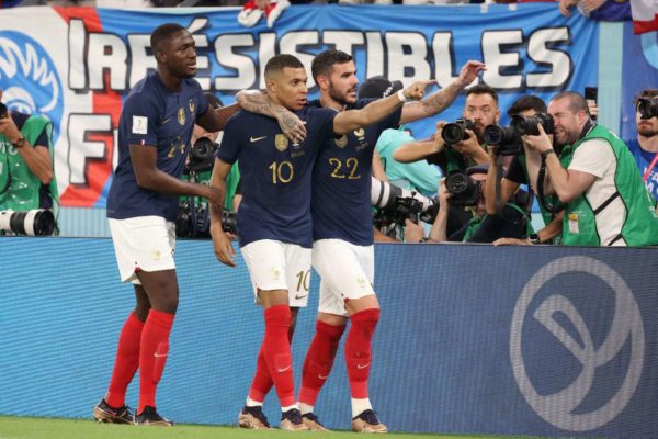 Ibrahima Konaté se lache en qualifiant de cinglés Lucas & Théo Hernandez