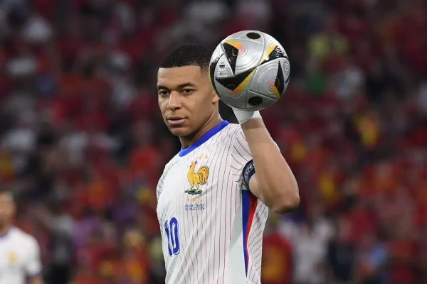 Mbappé pivot? Deschamps dit « Non » et voici pourquoi