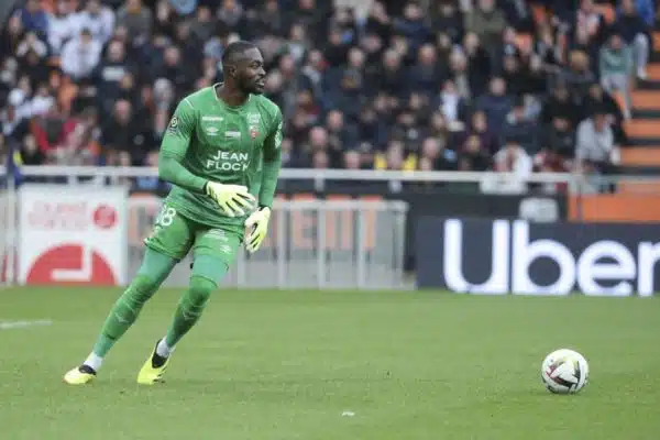 Lorient : le gardien Mvogo pourrait s&rsquo;en aller