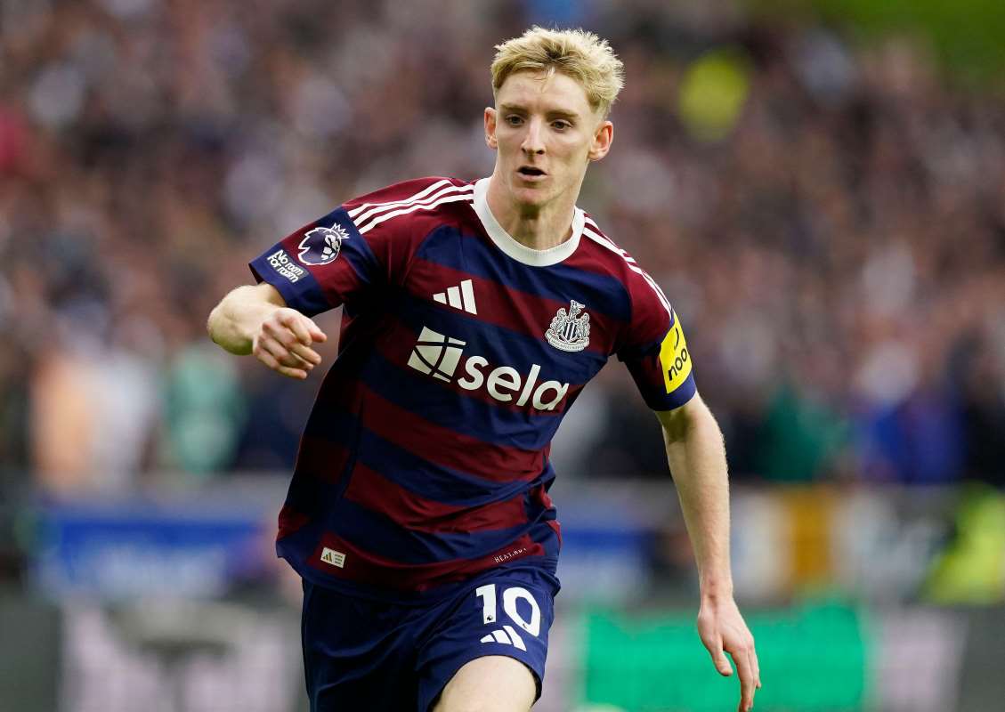 Newcastle va faire une proposition à Anthony Gordon