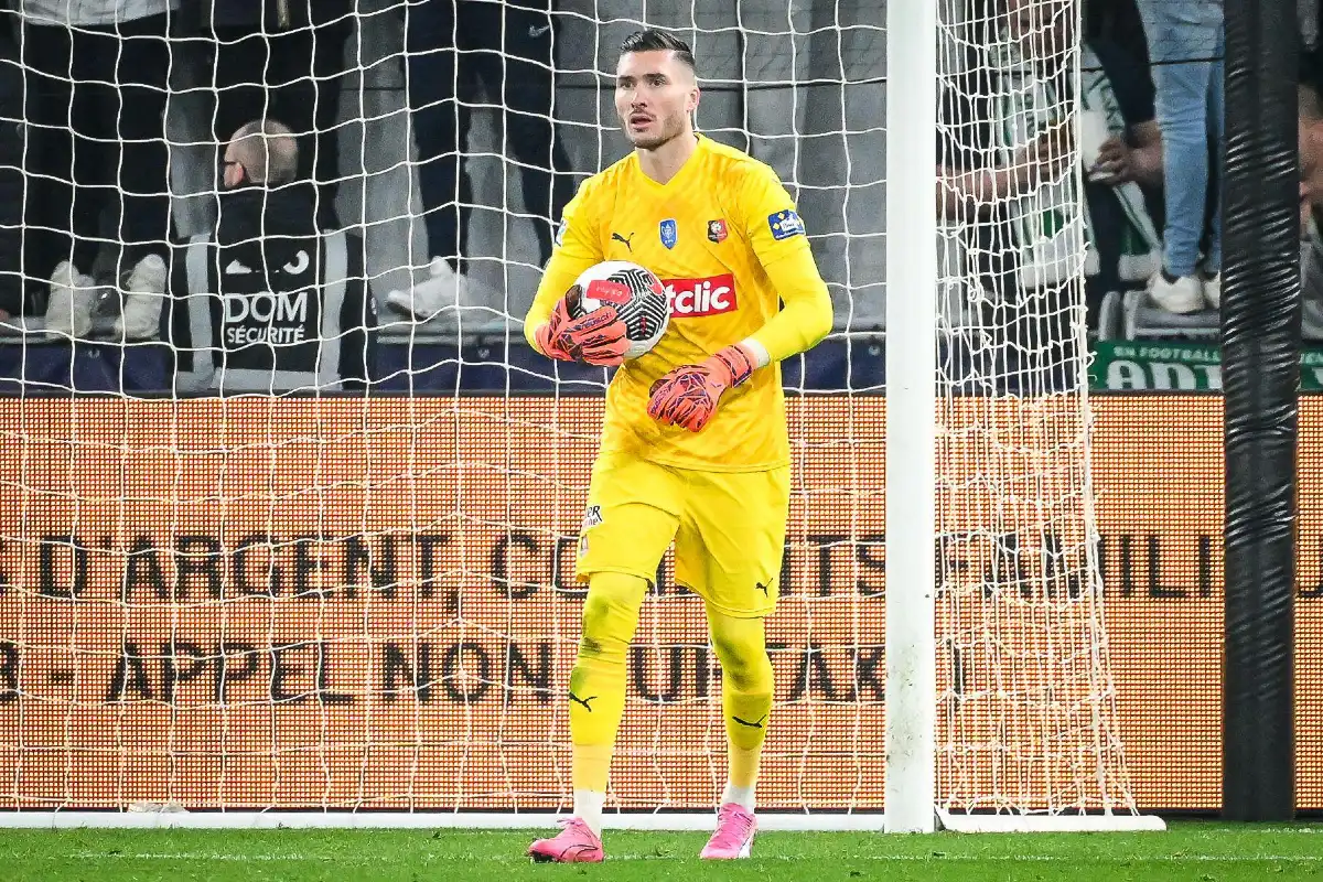 Rennes: Le gardien numéro 2 a prolongé