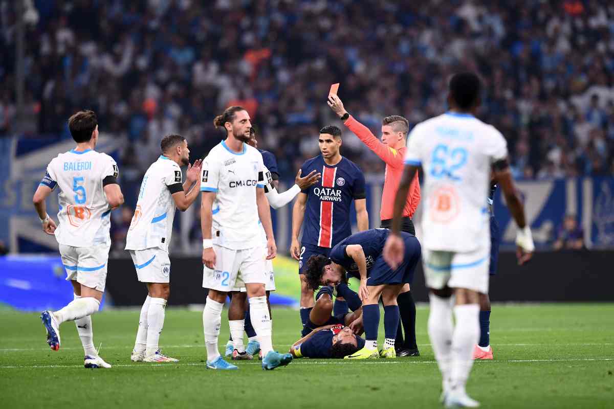 « Anomalie arbitrale » : Riolo et Rami contre le rouge d’Harit