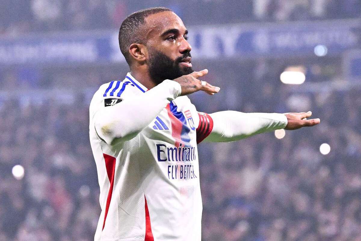 OL : la sortie d’Alexandre Lacazette sur Anthony Lopes