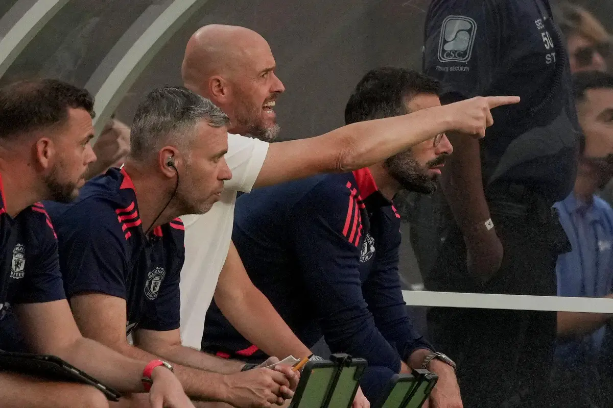 Eric Ten Hag pisté par Leipzig