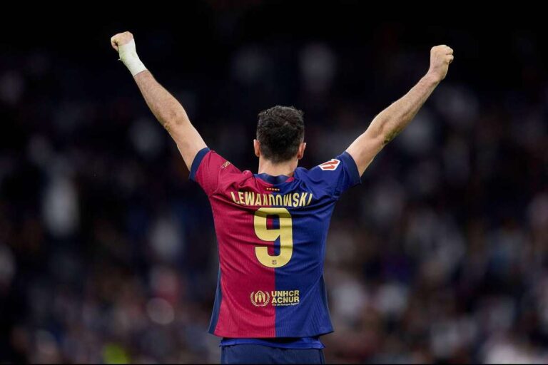 Robert Lewandowski visé par l'Inter Miami ©Alamy