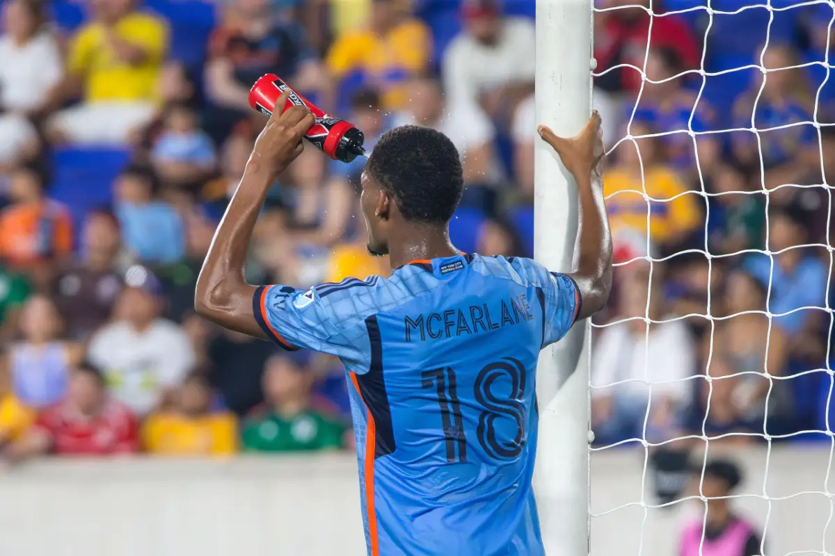 Christian McFarlane s'engage avec Manchester City