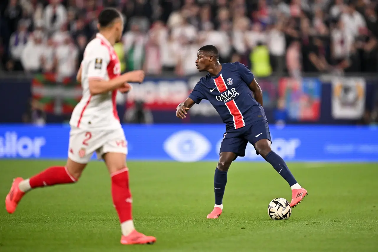 Le PSG exclut un départ de Nuno Mendes cet hiver