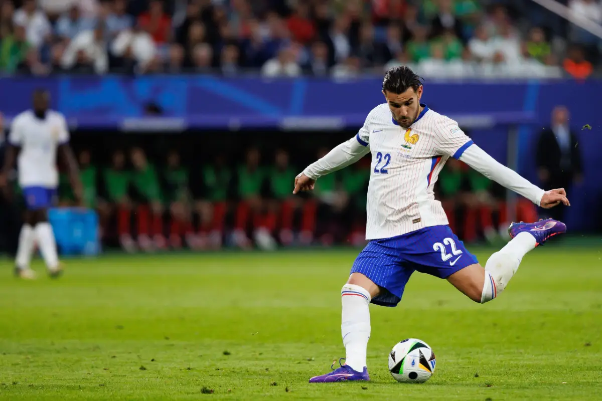 EdF: Le message poignant de Théo Hernandez à Didier Deschamps