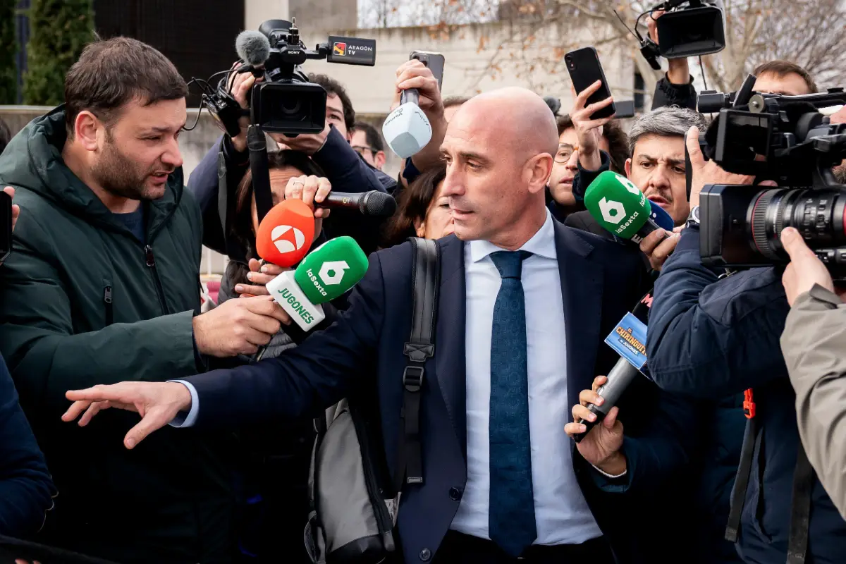 Affaire du baiser forcé: La procureure enfonce Luis Rubiales