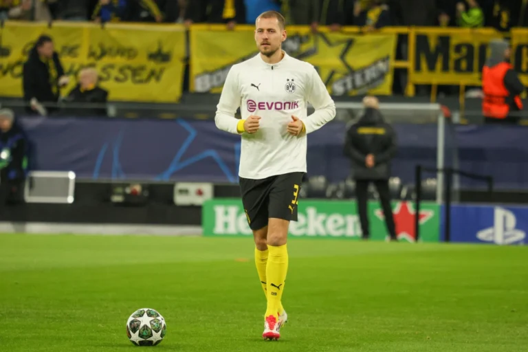 Dortmund L'Atlético Madrid vise un défenseur allemand