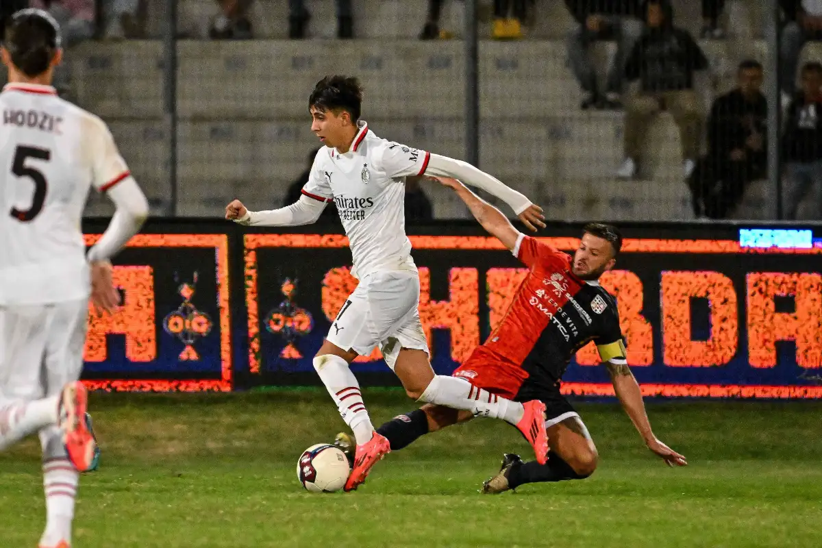 Le Milan AC libère Hugo Cuenca