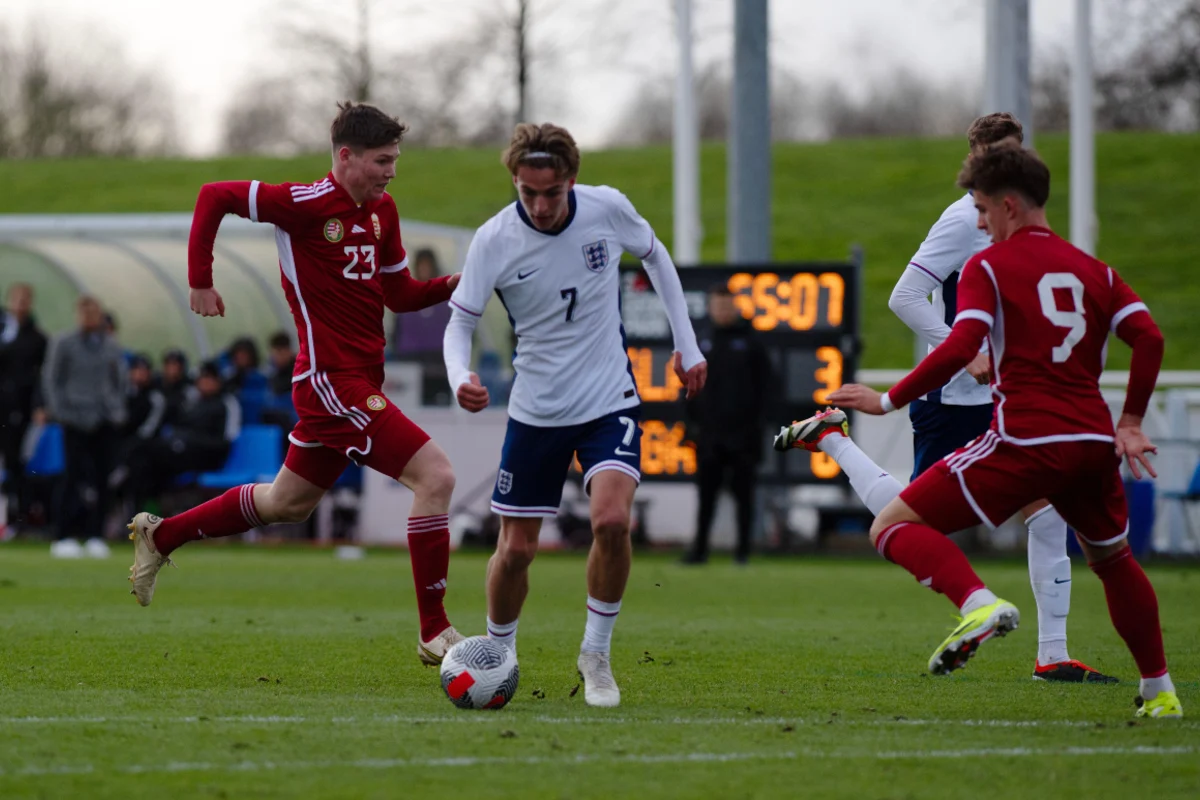 Le PSG sur la trace d’un jeune attaquant anglais