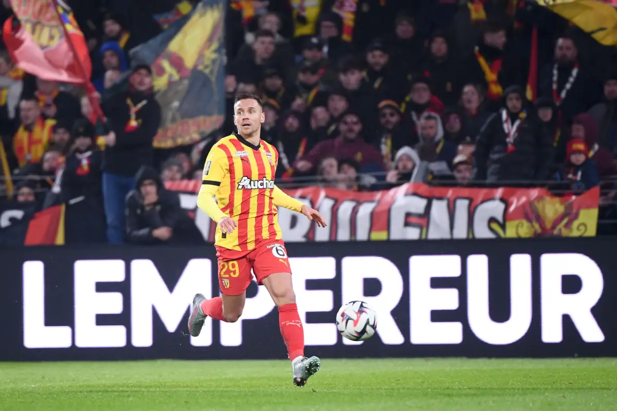 Lens: C’est officiel, Przemysław Frankowski signe à Galatasaray