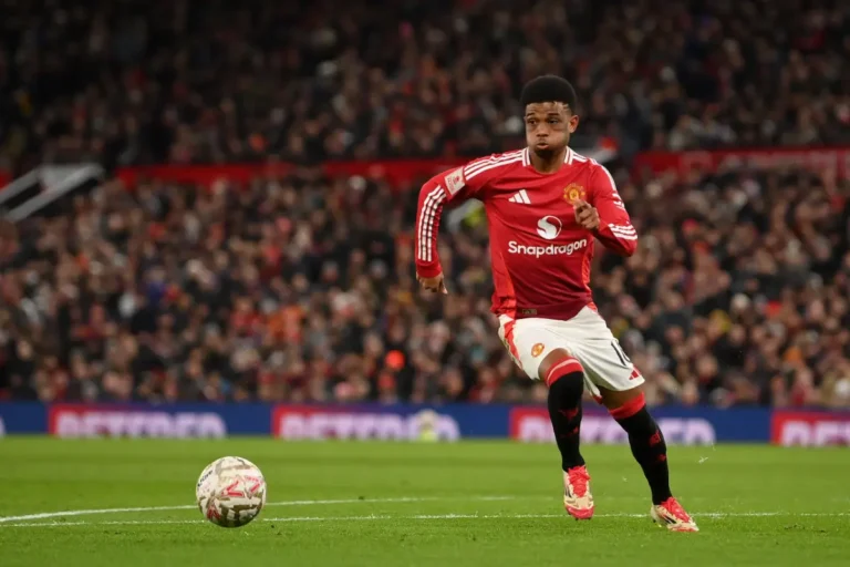 Manchester United Amad Dialo, saison terminée ?