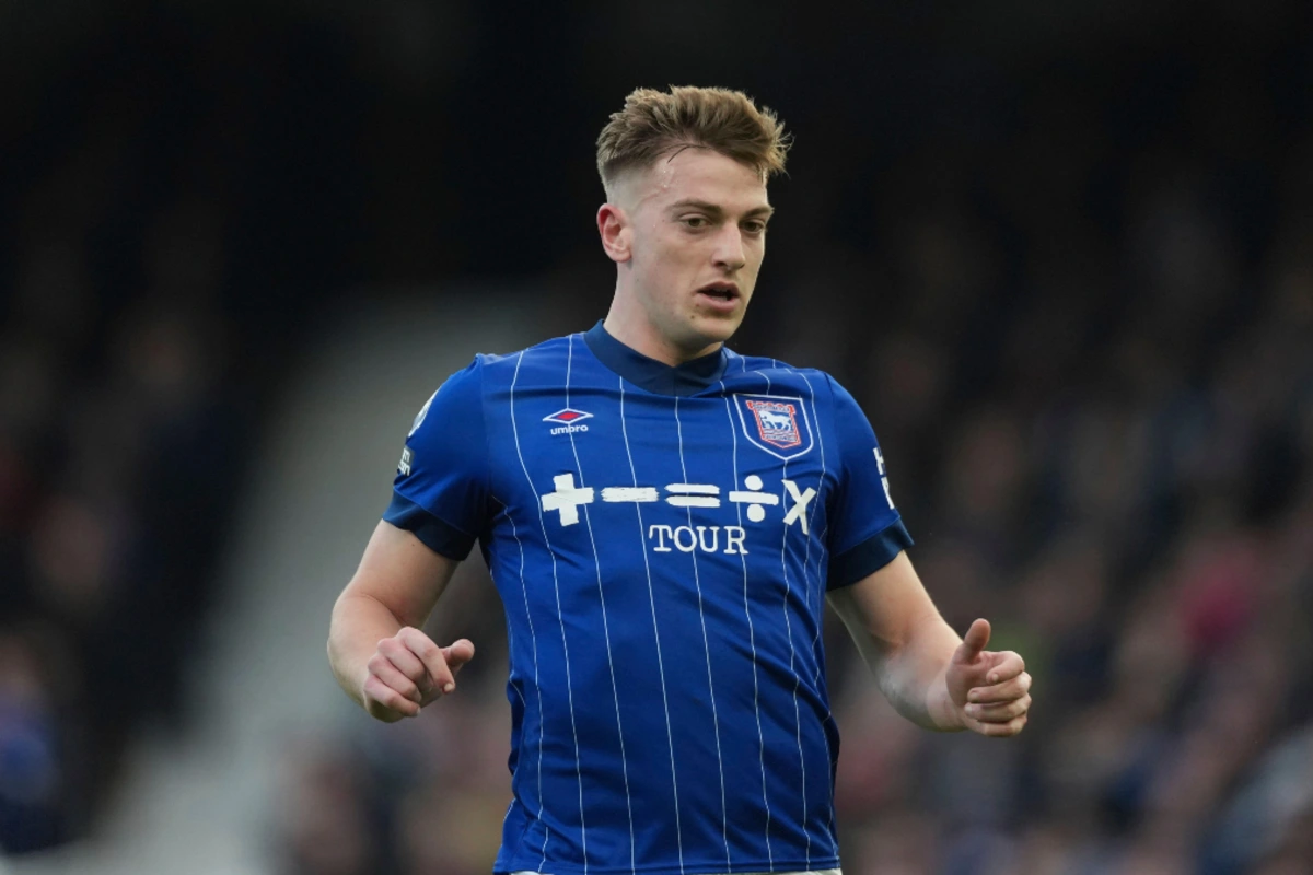 Manchester United se positionne sur un buteur anglais