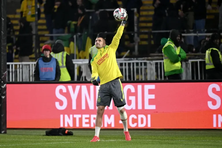 Nantes Anthony Lopes dévoile les dessous de son départ de l'OL