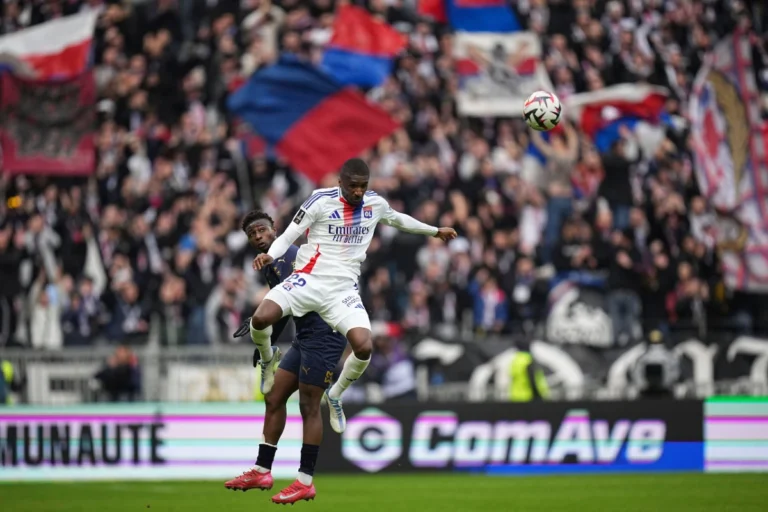 Clinton Mata - OL ©Alamy