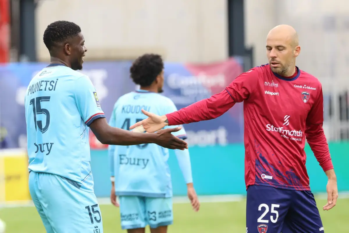 Reims : ce milieu de terrain expérimenté va suivre Agbadou