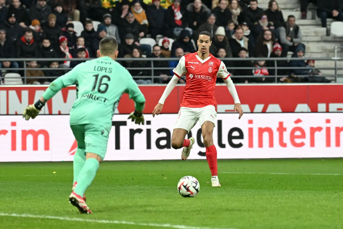 L'attaquant Amine Salama n'est plus un joueur du Stade Reims. Ce dernier va poursuivre sa carrière du côté de l'Italie.