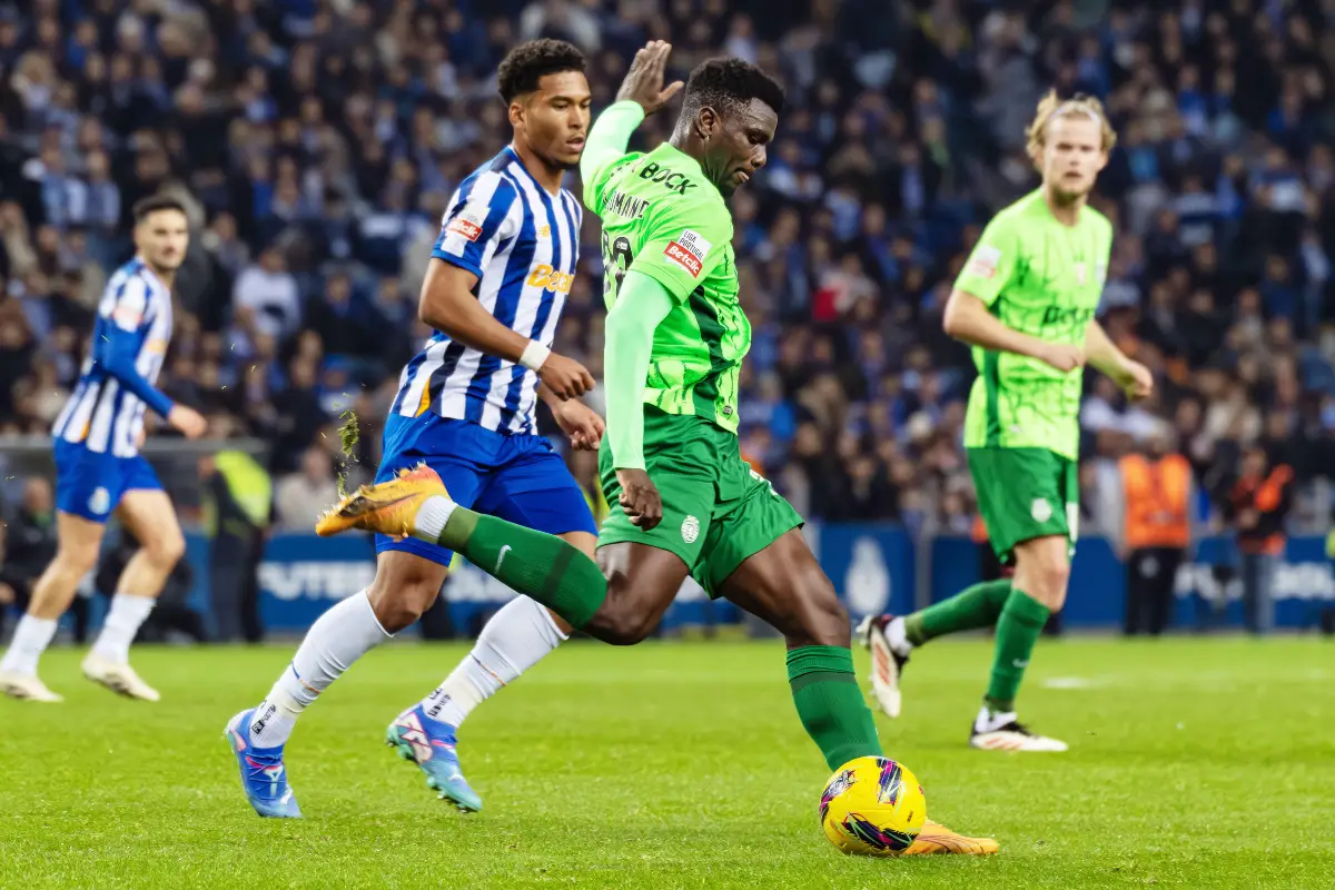 Un duel entre Chelsea et Arsenal pour un défenseur ivoirien