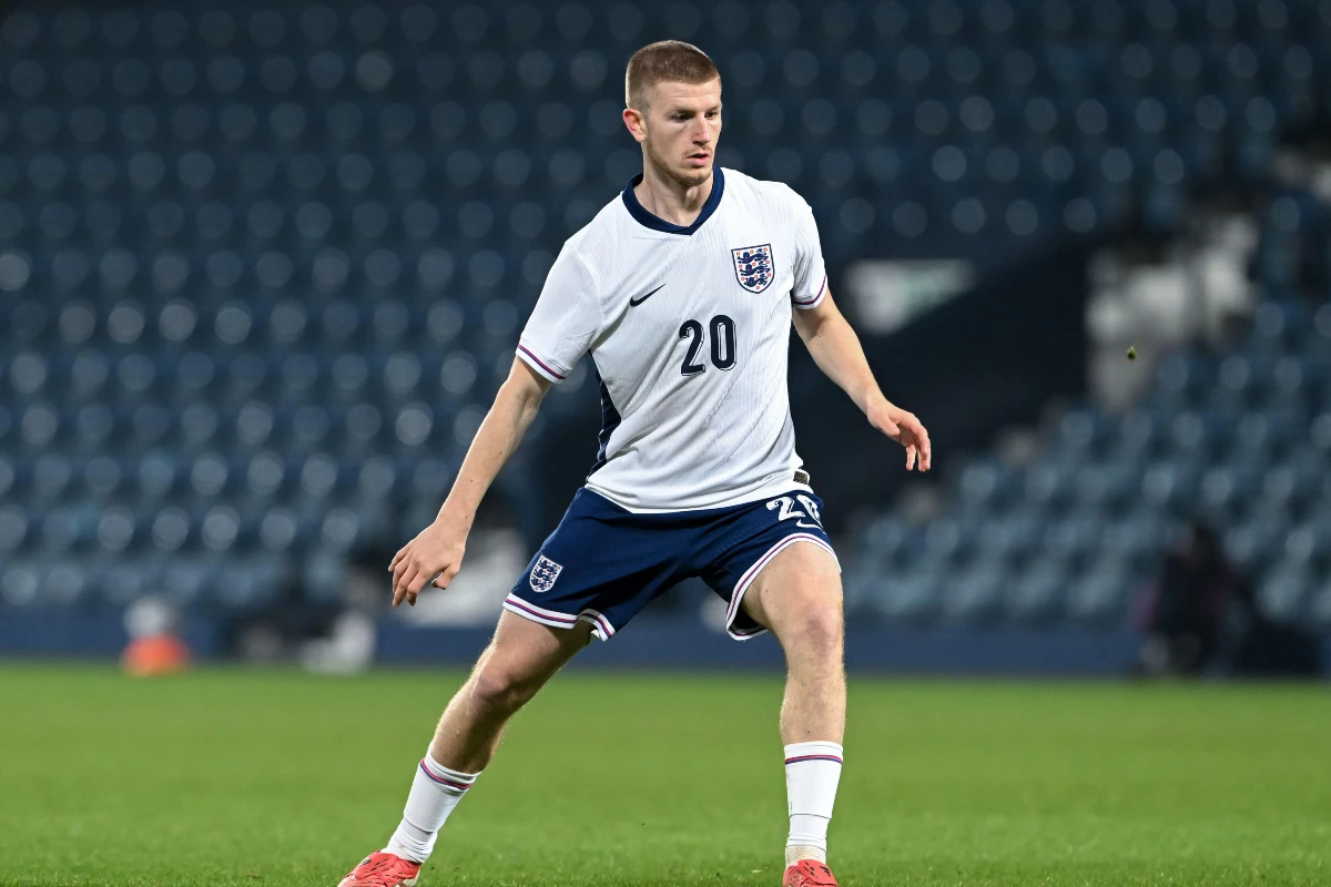 Tottenham se penche sur un jeune talent anglais