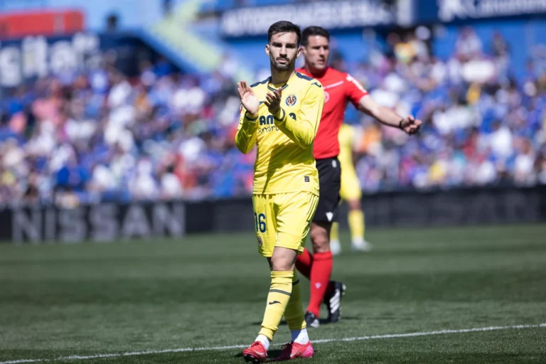 Álex Baena brille avec Villarreal @Alamy