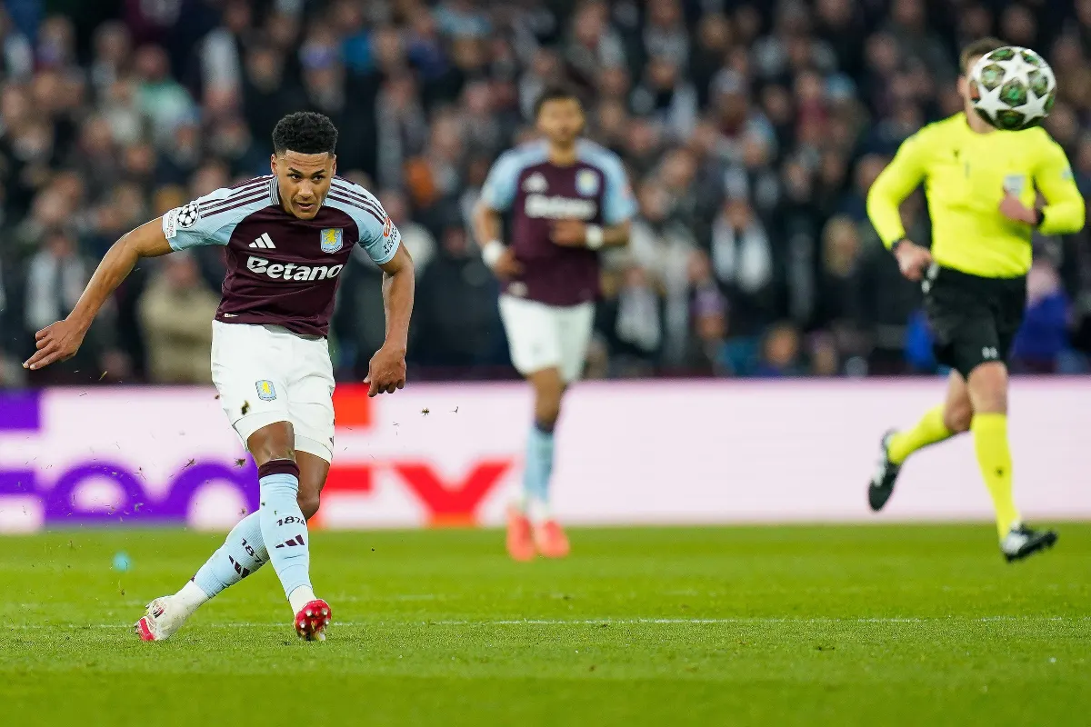 Arsenal vise un buteur anglais pour cet été